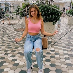 Meet your Posher, Elana